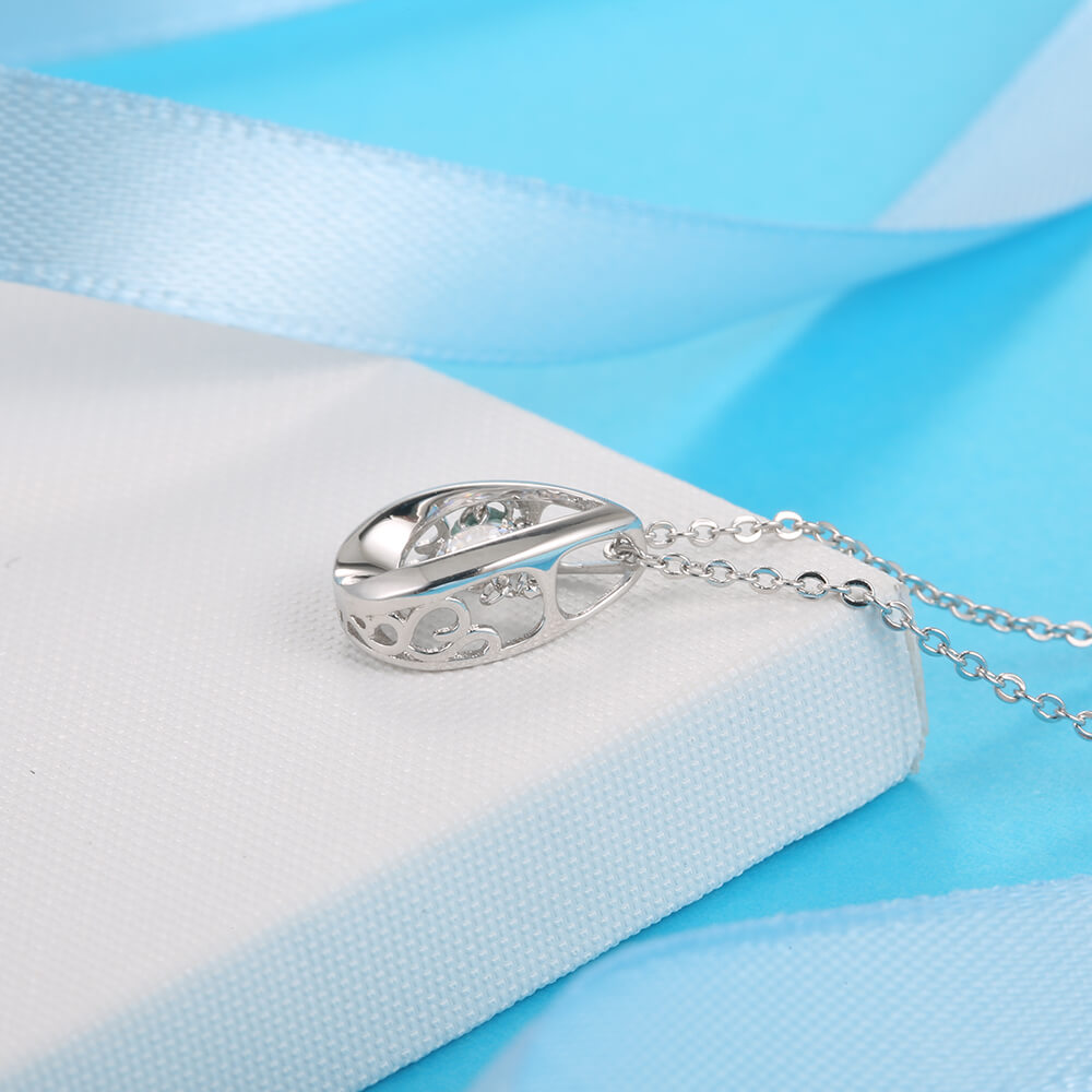 Classic Fashion Design Water Drop Shape 925 Silver Nature Dancing Diamond Stones Pendant Necklace
