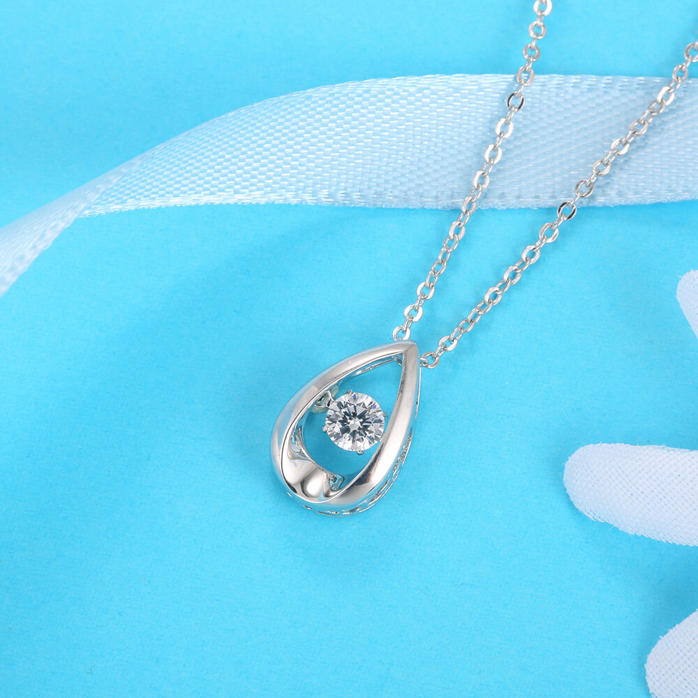 Classic Fashion Design Water Drop Shape 925 Silver Nature Dancing Diamond Stones Pendant Necklace