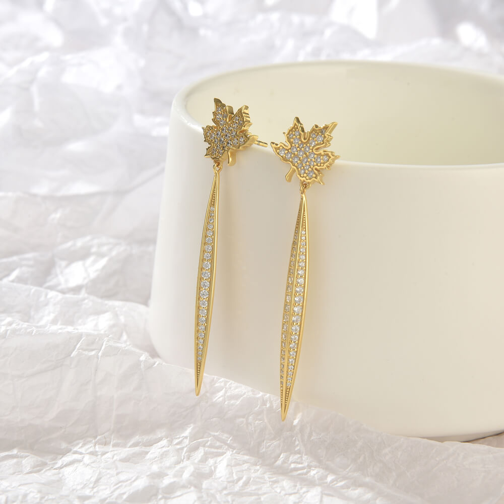 OEM Special Fashion Custom Earring Maple Leaf Shape 18K Gold Earrings Jewelry