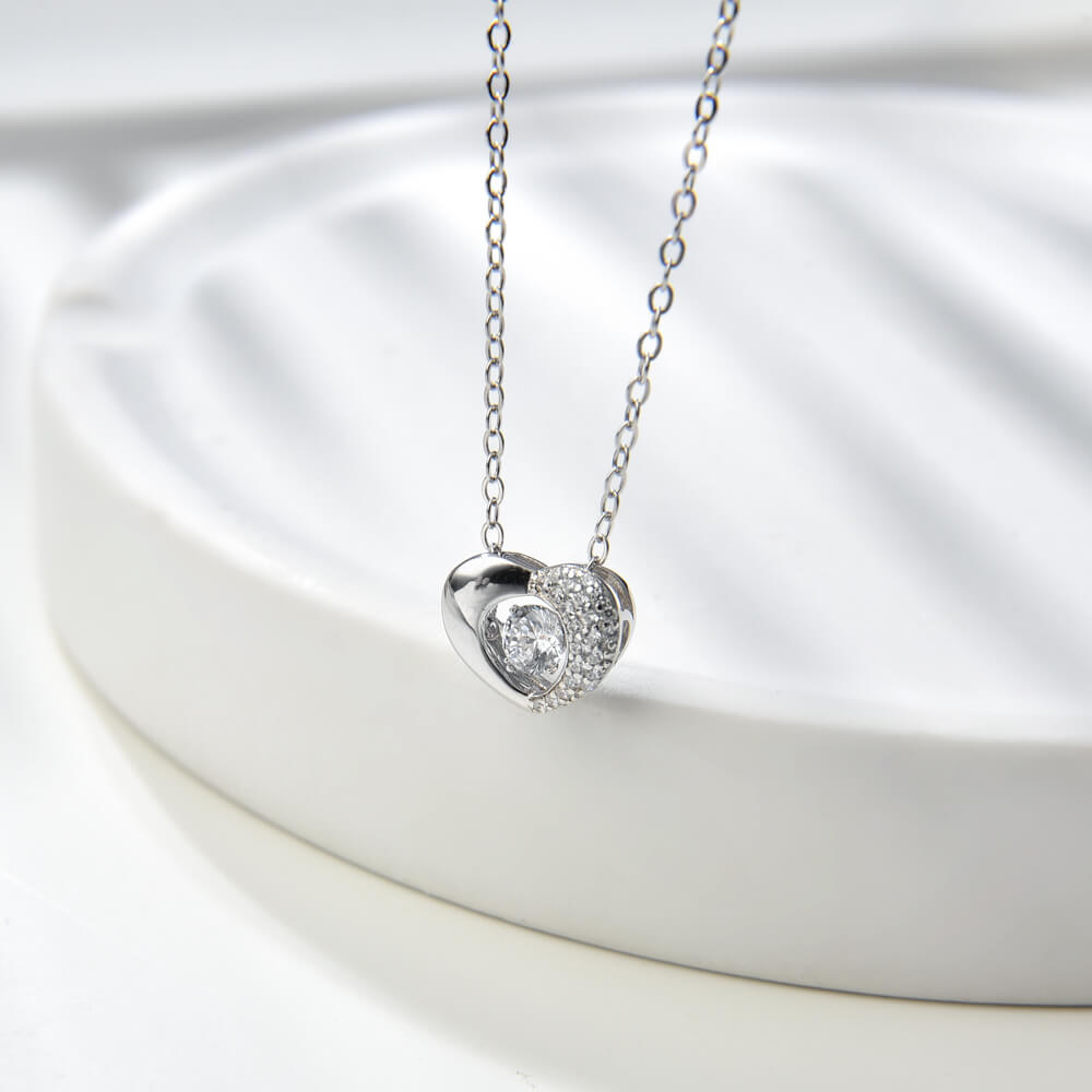 Fashion Jewelry Necklace 925 Sterling Silver Sparkling Dancing Heart Shaped Pendant Necklace